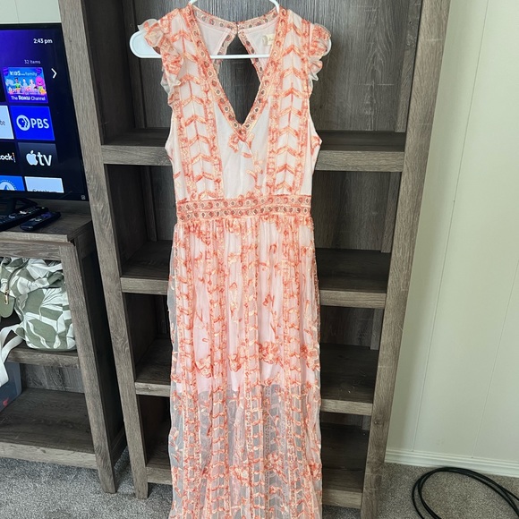 Altrd state size small mid-split dress. - Picture 1 of 3